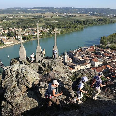 Charmant Appartement T2 Dans Villa Avec En Supplement Spa Exterieur De Mai A Septembre Laveyron Buitenkant foto