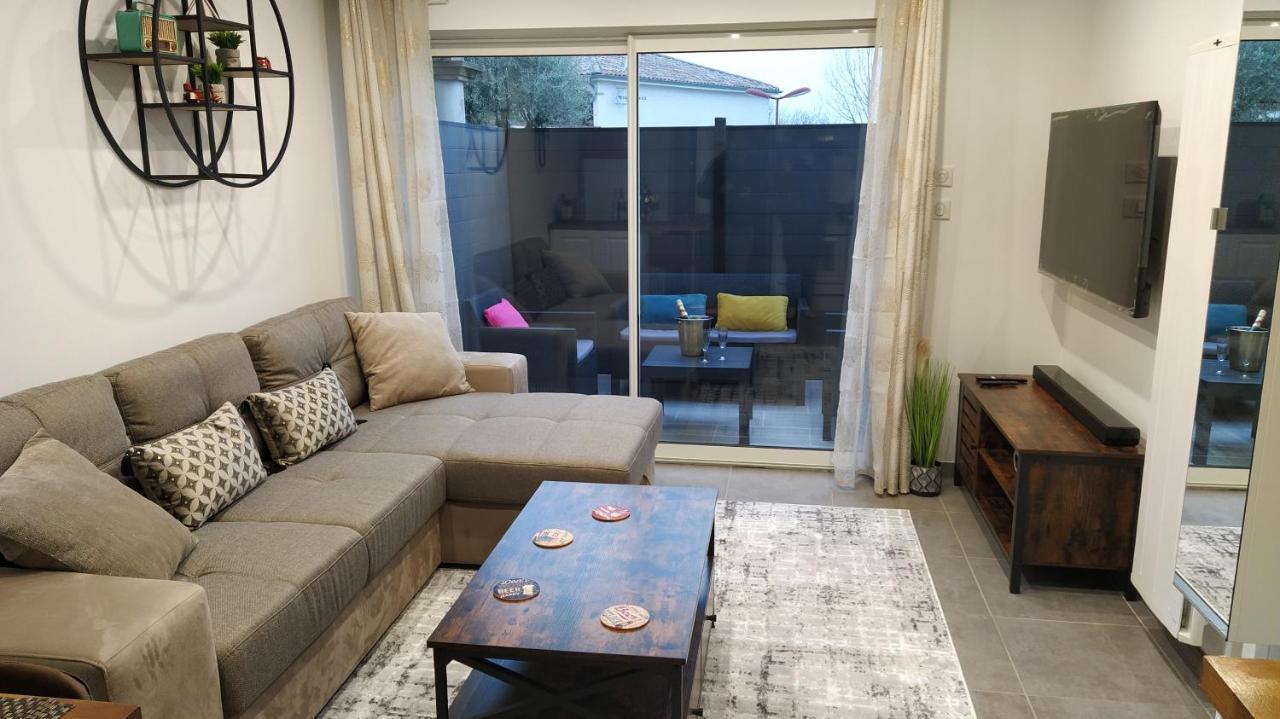 Charmant Appartement T2 Dans Villa Avec En Supplement Spa Exterieur De Mai A Septembre Laveyron Buitenkant foto