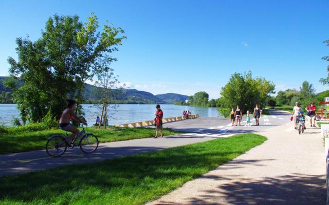 Charmant Appartement T2 Dans Villa Avec En Supplement Spa Exterieur De Mai A Septembre Laveyron Buitenkant foto