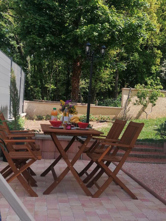 Charmant Appartement T2 Dans Villa Avec En Supplement Spa Exterieur De Mai A Septembre Laveyron Buitenkant foto
